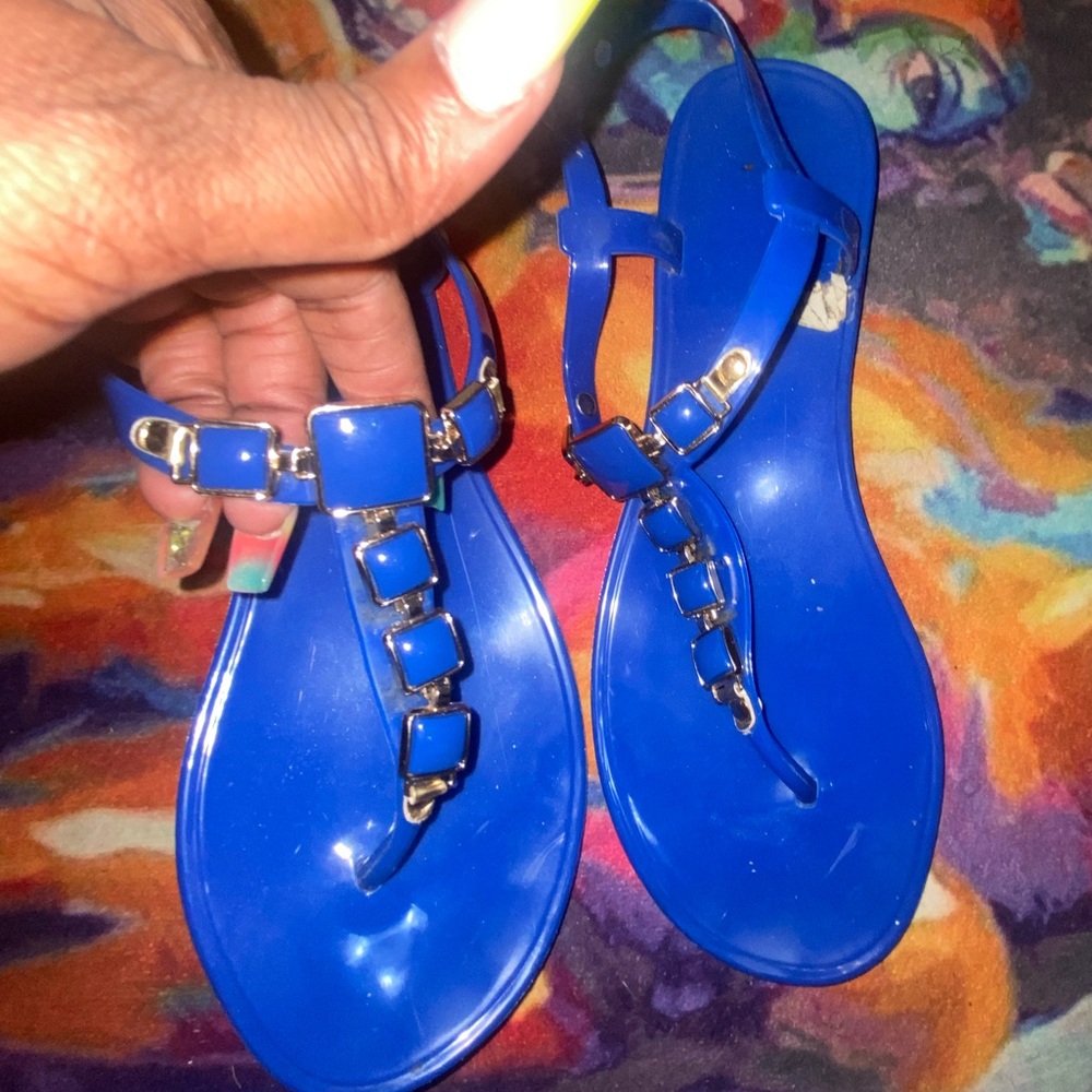 Sandals - Picture 3 of 6